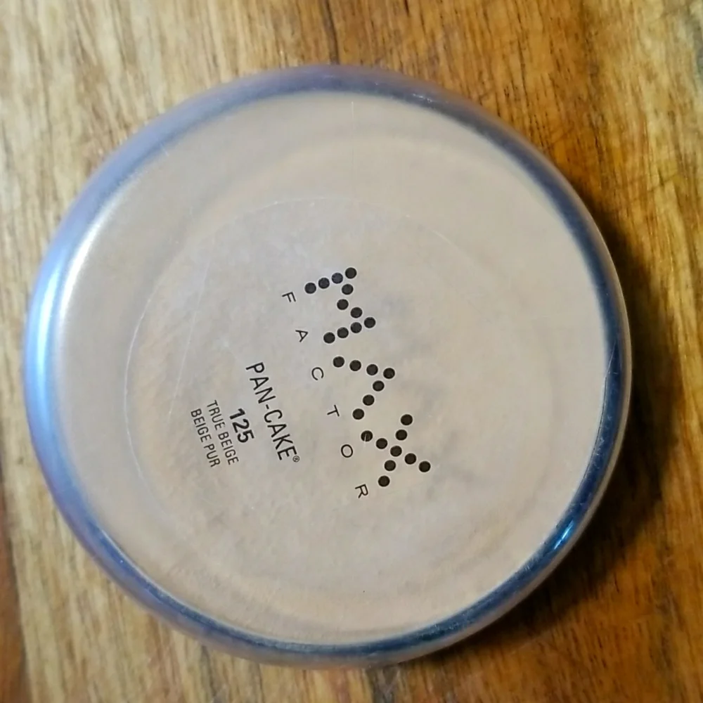 Collector Max Factor Pan Cake - Picture 1 of 3